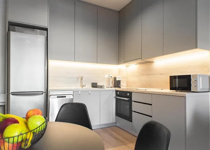 Lejlighed Stylish And Renovated Retreat In Thessaloniki: Cozy At Ioulianou 33 *