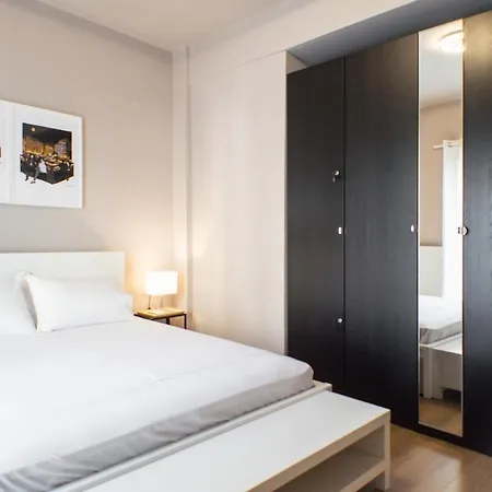 Stylish And Renovated Retreat In Thessaloniki: Cozy At Ioulianou 33 Appartamento *